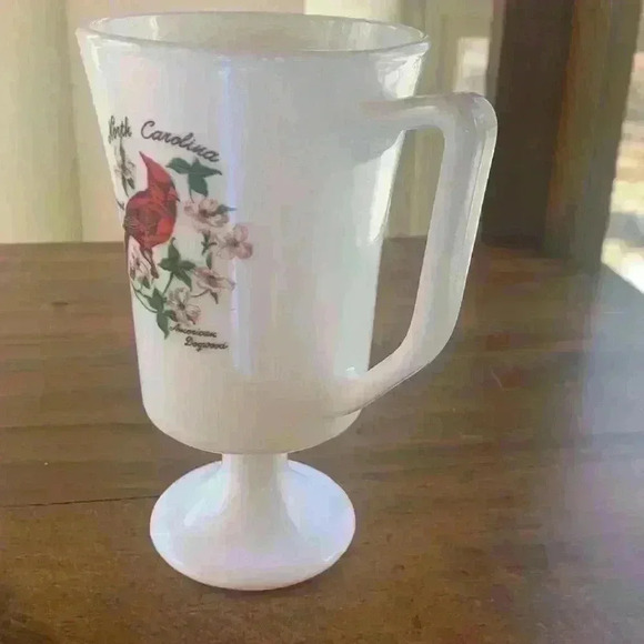 Vintage North Carolina Red Cardinal/American Dogwood Fire King Souvenier Mug/Cup - Picture 5 of 10